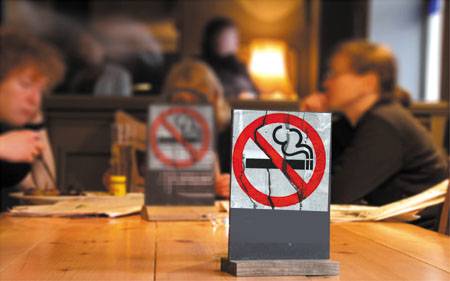 Még sűrű a cigarettafüst