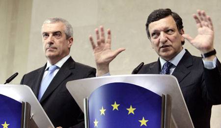 Barroso a hitelesség megóvására int