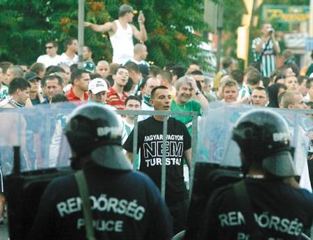 Kérdőjeles évismétlés