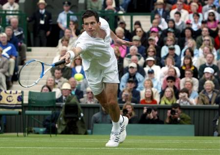 Henman nyerte a maratoni csatát