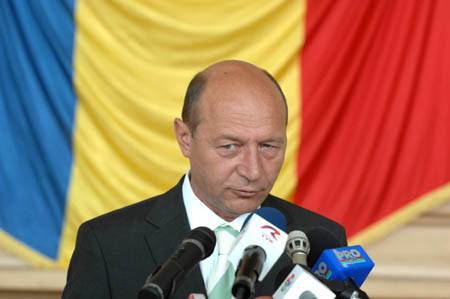 Băsescu: egy mindenki ellen