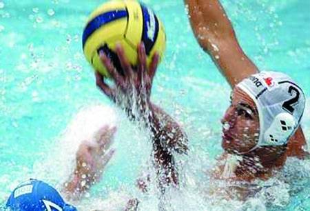 Esős meccsen magyar siker 