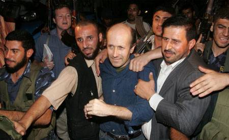 Kiszabadult az elrabolt tudósító 