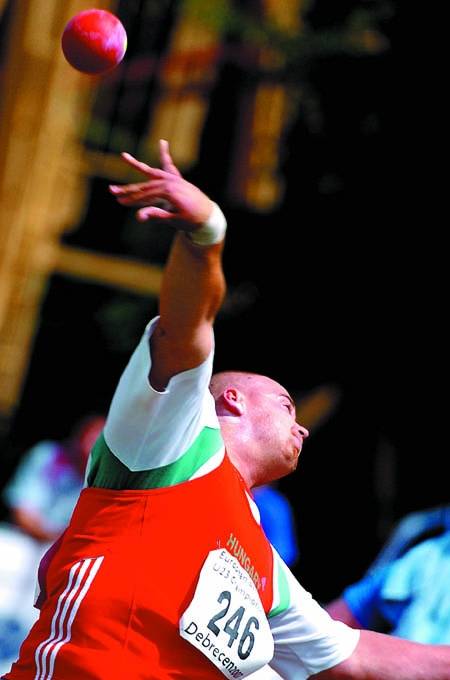 Csúcsfutás az esőben