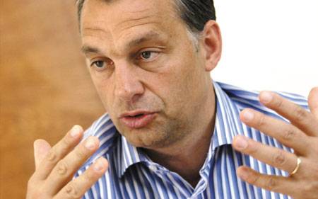 Hinni kell az erős Magyarországban