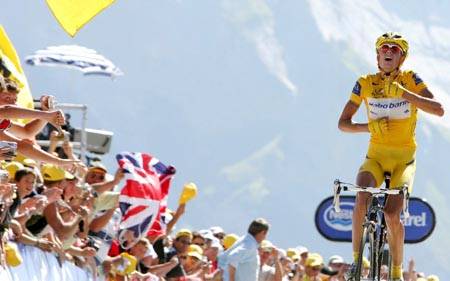 Tour de France: bombák és újabb doppingeset