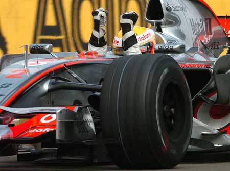 Hamilton visszavágott