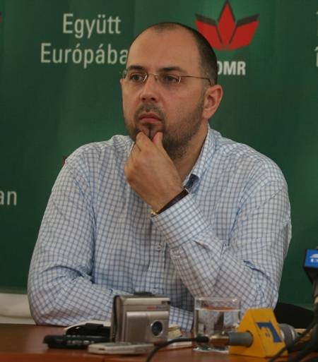 Kiegyezést várnak tőlünk