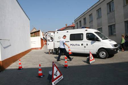 Balesetfelmérő-autók a rendőrségnek