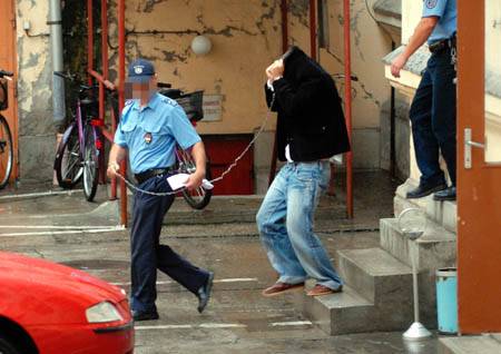 „Trógerek” rontotta imázs