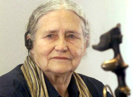 Ismét brit íróé az irodalmi Nobel