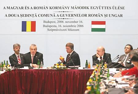 Négycsillagos kormányülés