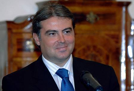 Cioroianu célkeresztben
