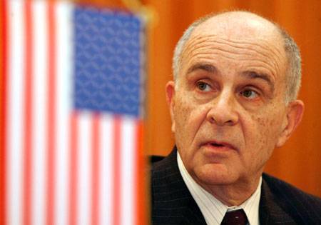 Nicholas Taubman bírálta a parlamentet