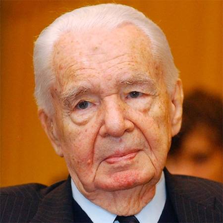 Elhunyt Kosáry Domokos