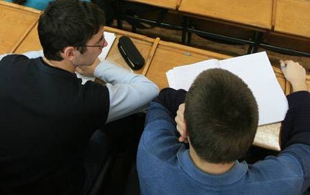 Egyszerűbb, de szigorúbb