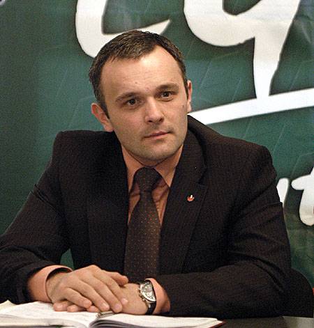 Újabb Borbély a kormányban