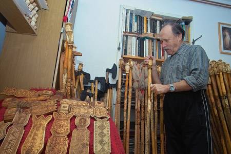 Liliomos pásztorbotok