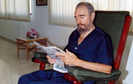 Fidel Castro visszavonul