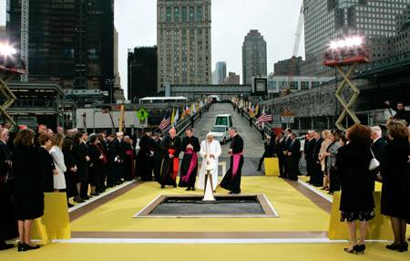 Pápai áldás a Ground Zerón