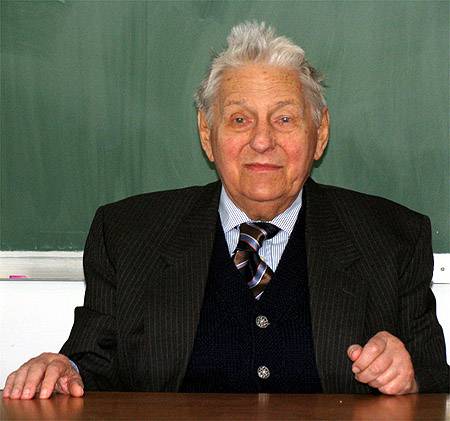 Új kulcs Madách főművéhez