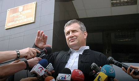 Mircea Dinescu: ködbe vész a CNSAS működése