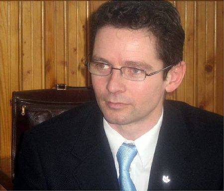 Weil visszalépését követeli az MPP 