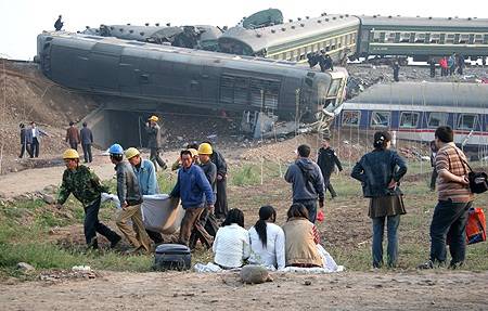 Halálos vonatbaleset Kínában