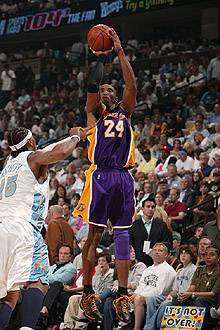 Söpréssel lépett tovább a Lakers