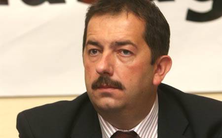 A tanácsosok ne legyenek pártkatonák