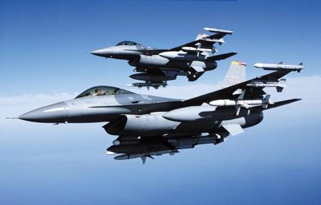 MiG-ek helyett F–16-osok?