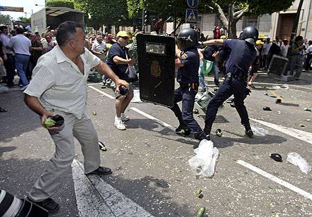 Blokádok és közelharcok