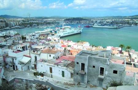 Büdzséfüggő nyaralás