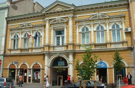 Vásárcsarnok a moziban