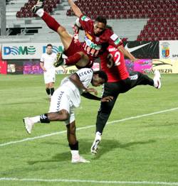 Két öngól segített a listavezető CFR-en