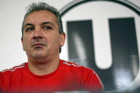 Menesztette Mészárost a Kolozsvári U vezetősége