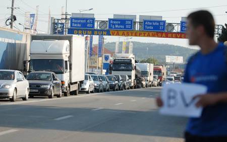 Kilométeres kocsisor a Feleki-tetőn 