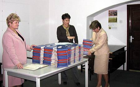 Könyvtámogatás a gyermekmentőktől 