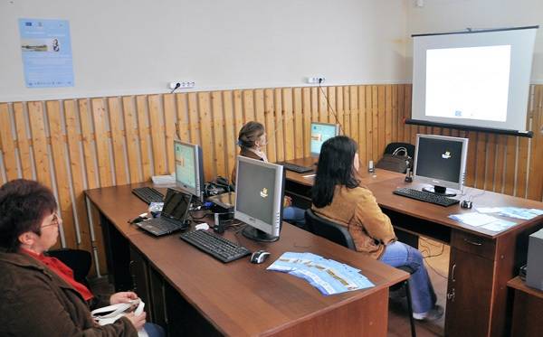 Támasz állástalanoknak