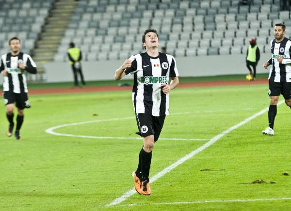  U: a csapatépítés is jól halad