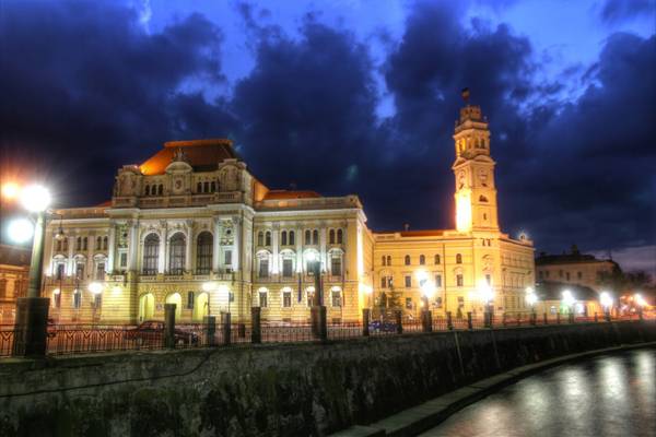 Nagyvárad: díszkivilágítást kaphatnak a felújított ingatlanok