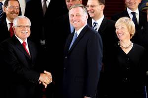 Csehül áll a prágai kormány