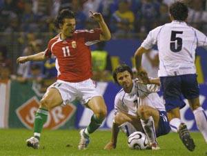 Talpra álltak a magyarok