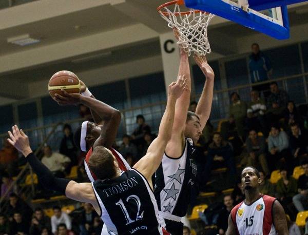 &bullet;  Fotó: Manases Sándor