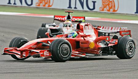 &bullet;  Fotó: Rompres