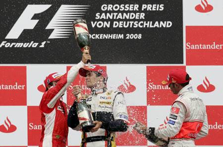 &bullet;  Fotó: Rompres