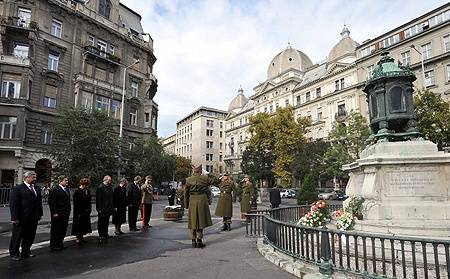 &bullet;  Fotó: MTI