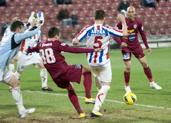 &bullet;  Fotó: Manases Sándor