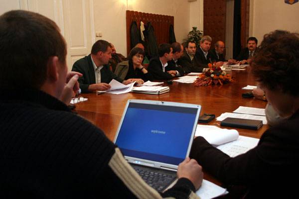 Rendőrségre hívott tanácsosok