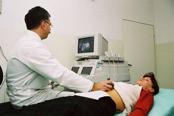 Vita az abortusztörvényről: a civilek szerint jogsértő az előzetes konzultáció